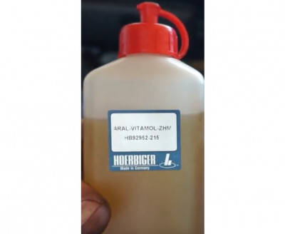 Hydrauliköl.jpg (27.28 KiB) 6891 mal betrachtet Hydrauliköl.jpg