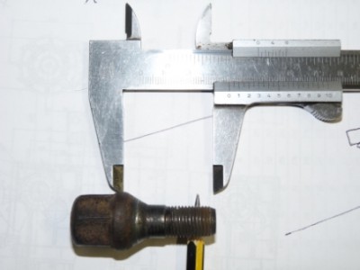 Schraube.JPG (75.27 KiB) 5859 mal betrachtet Schraube.JPG