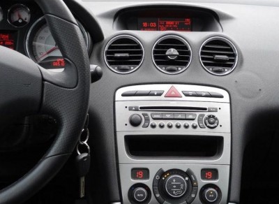 auto.jpg (86.62 KiB) 1322 mal betrachtet auto.jpg