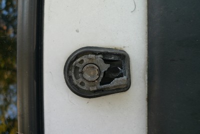 2012-09-25 003 Peugeot 306 - Dachantenne_a.jpg (170.31 KiB) 1545 mal betrachtet 2012-09-25 003 Peugeot 306 - Dachantenne_a.jpg