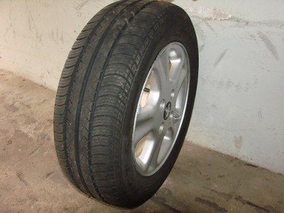 Räder 406 006.JPG (77.93 KiB) 939 mal betrachtet Räder 406 006.JPG