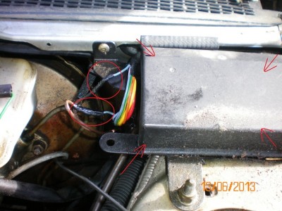 Motorraum.jpg (144.88 KiB) 853 mal betrachtet Motorraum.jpg