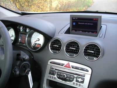 Display-Peugeot-308-Active-VTI-16.jpg (143.91 KiB) 3097 mal betrachtet Display-Peugeot-308-Active-VTI-16.jpg