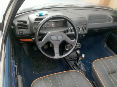 205cockpit.jpg (142.69 KiB) 7396 mal betrachtet 205cockpit.jpg