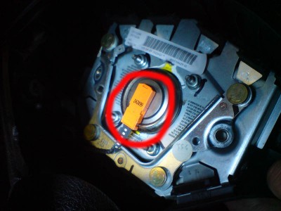 Airbag.jpg (82.92 KiB) 793 mal betrachtet Airbag.jpg